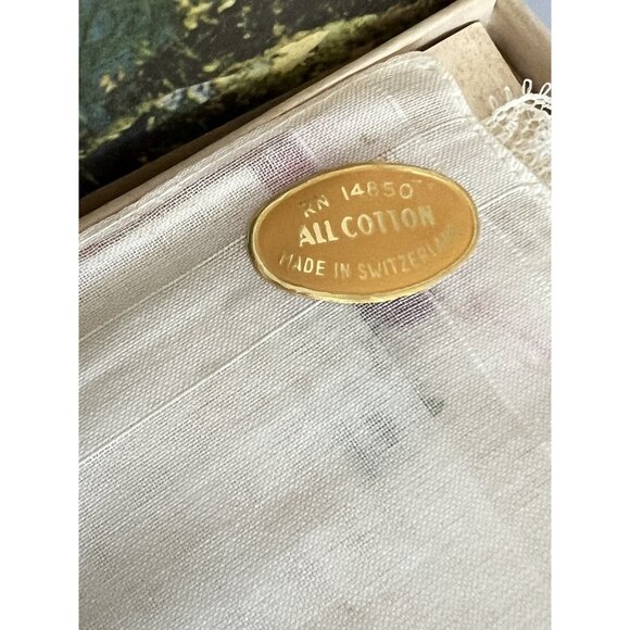 Vtg Lady Heritage 3 Embroidered Cotton Handkerchiefs Made in Switzerland Boxed - Picture 11 of 12